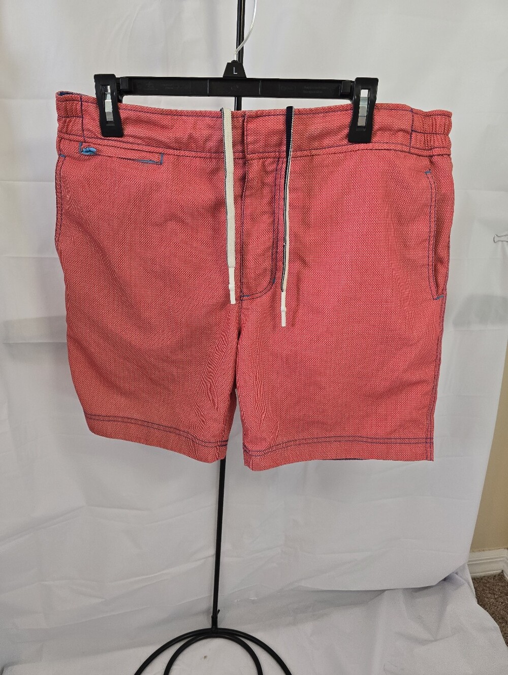 Robert Graham Oceanview Raspberry Red Swim Trunks Men's Size 36 Board Shorts